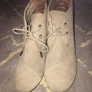 TOMS Desert Wedge bootie